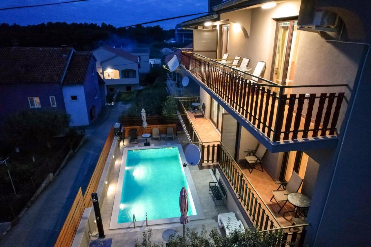 Pool Apartments Julia Zadar Exterior foto