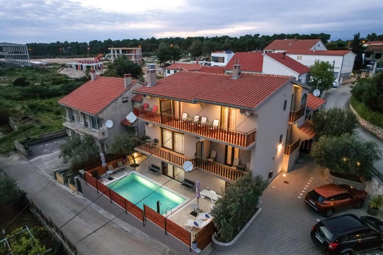 Pool Apartments Julia Zadar Exterior foto