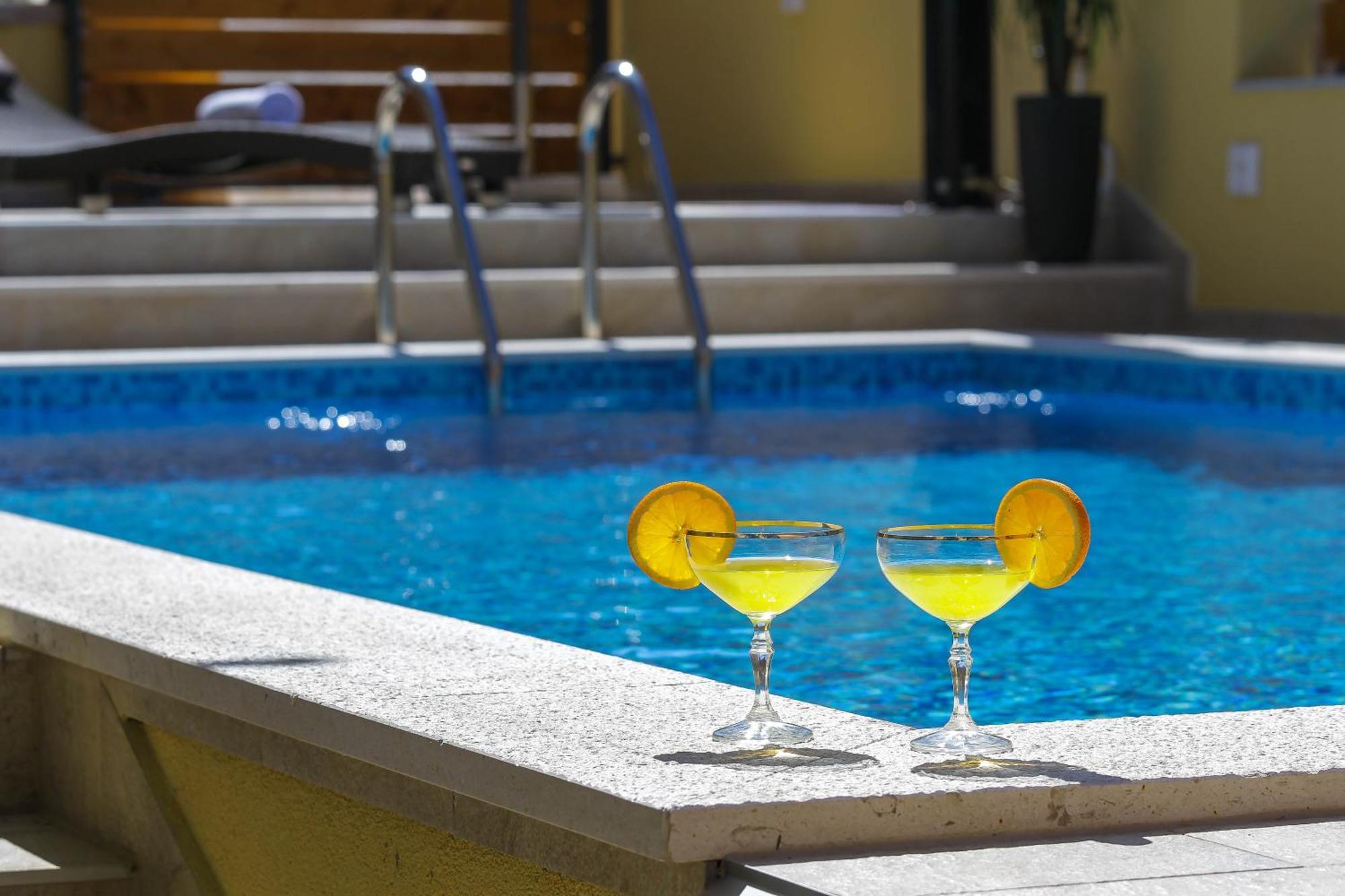 Pool Apartments Julia Zadar Exterior foto