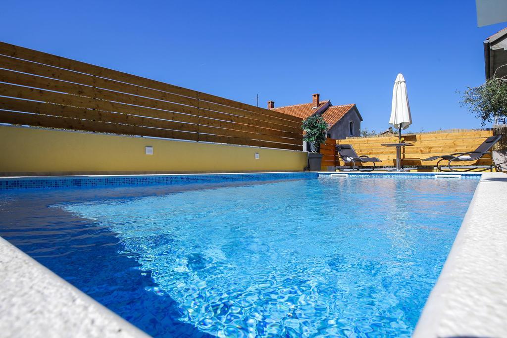 Pool Apartments Julia Zadar Exterior foto
